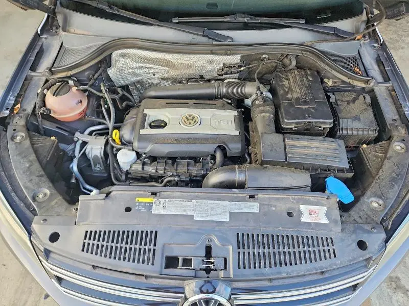 2016 VOLKSWAGEN TIGUAN S  