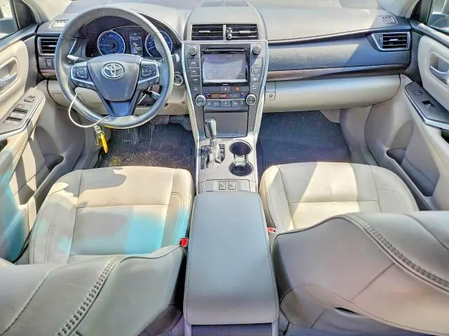2017 TOYOTA CAMRY XLE  