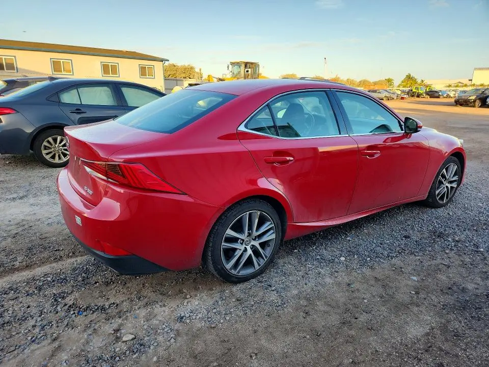 2019 LEXUS IS 300  