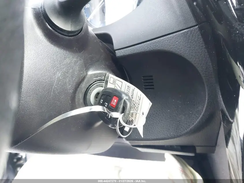 2019 TOYOTA COROLLA LE