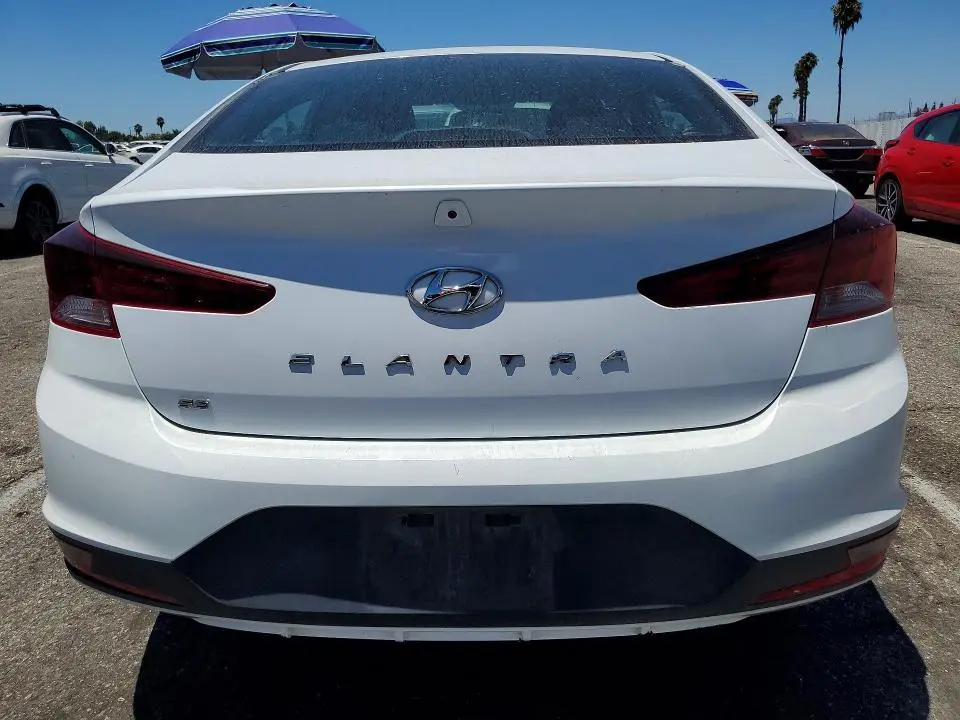 2019 HYUNDAI ELANTRA SE  