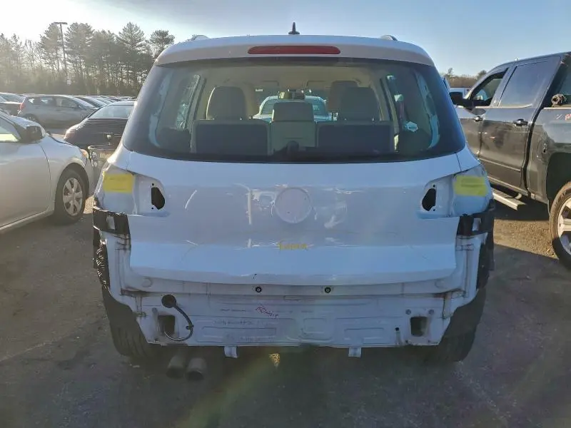 2017 VOLKSWAGEN TIGUAN S  