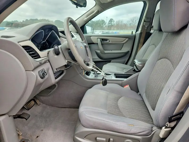 2014 CHEVROLET TRAVERSE LS  