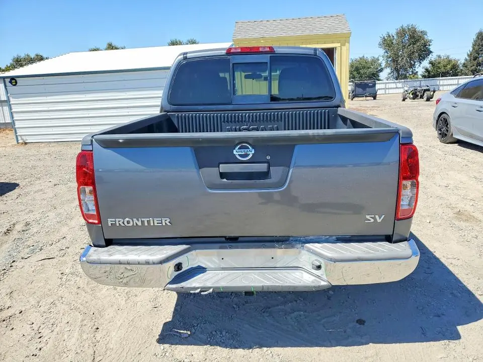 2017 NISSAN FRONTIER SV  