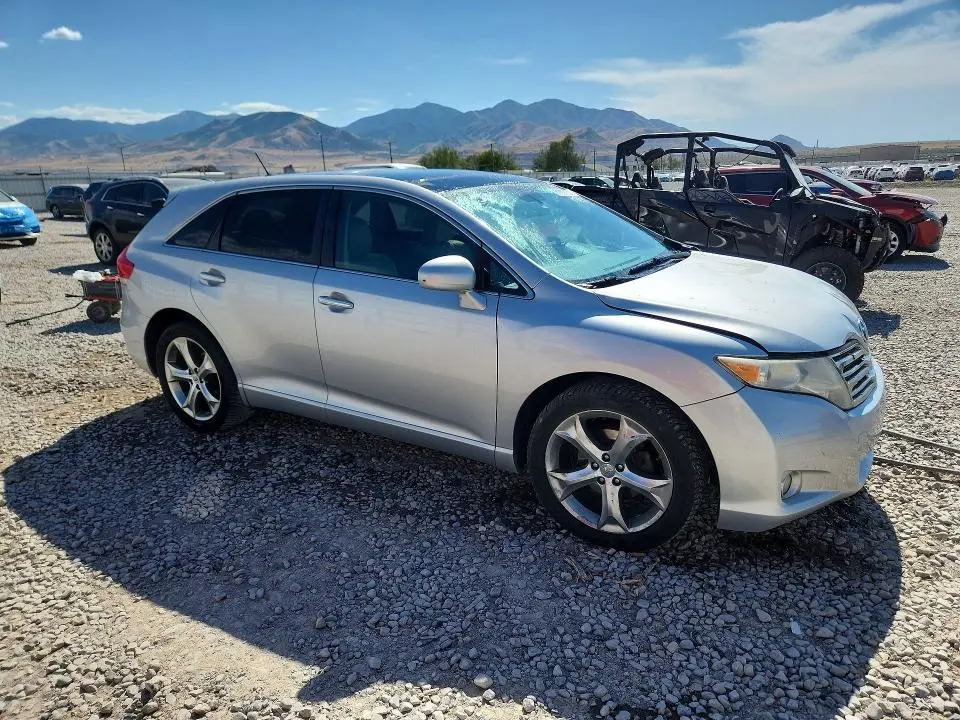 2010 TOYOTA VENZA AWD V6  