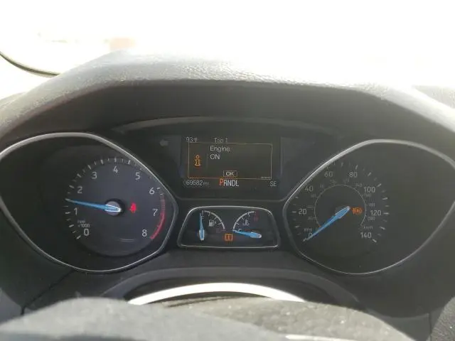 2015 FORD FOCUS SE  