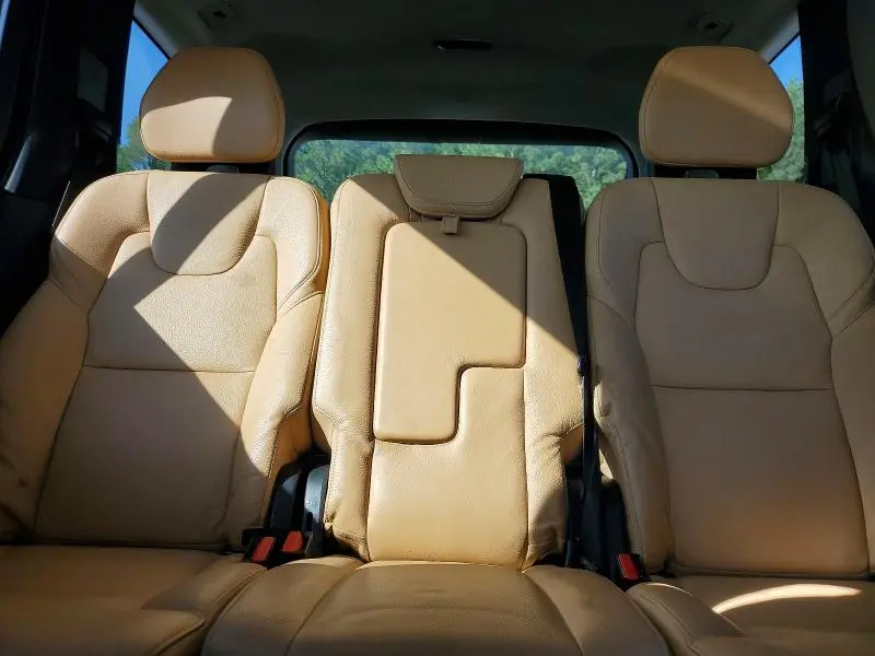 2016 VOLVO XC90 T6  