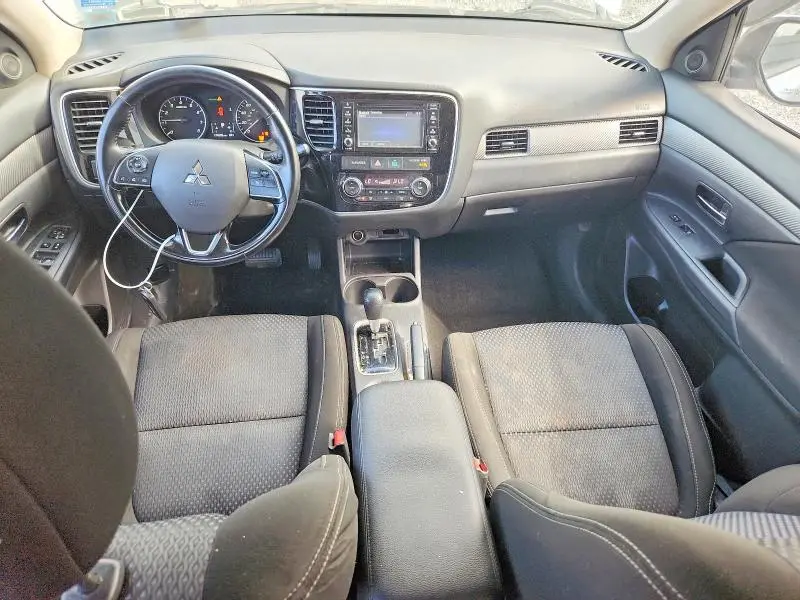 2016 MITSUBISHI OUTLANDER SE  