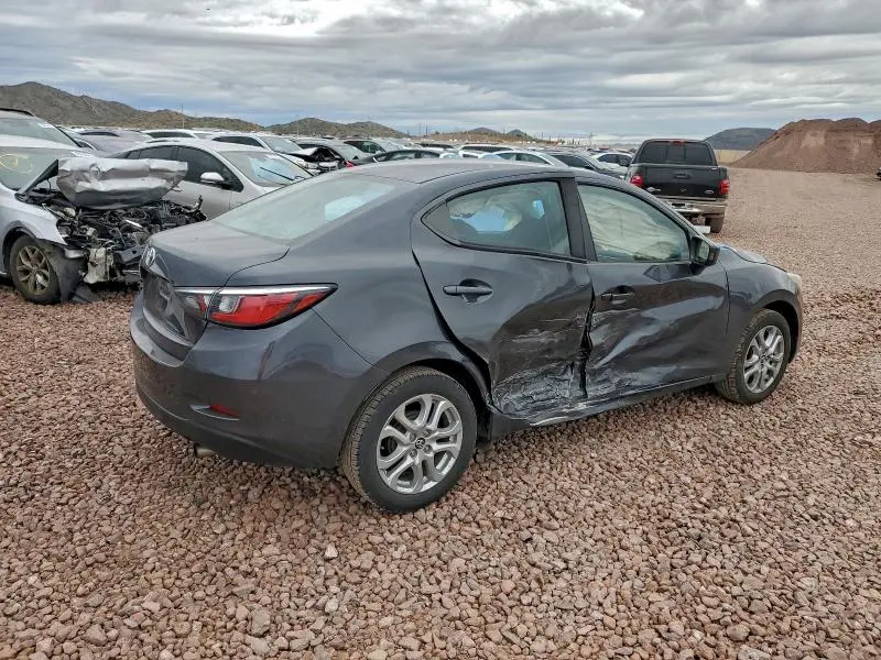 2017 TOYOTA YARIS IA   