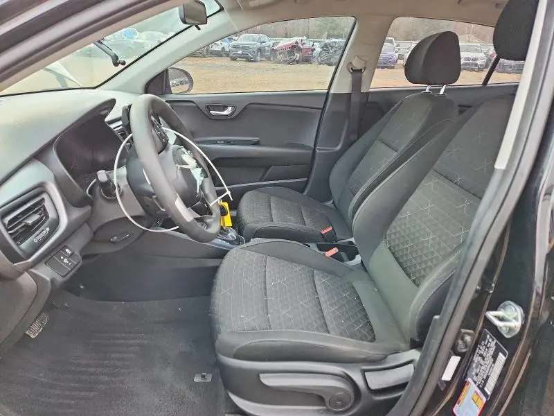 2023 KIA RIO LX  