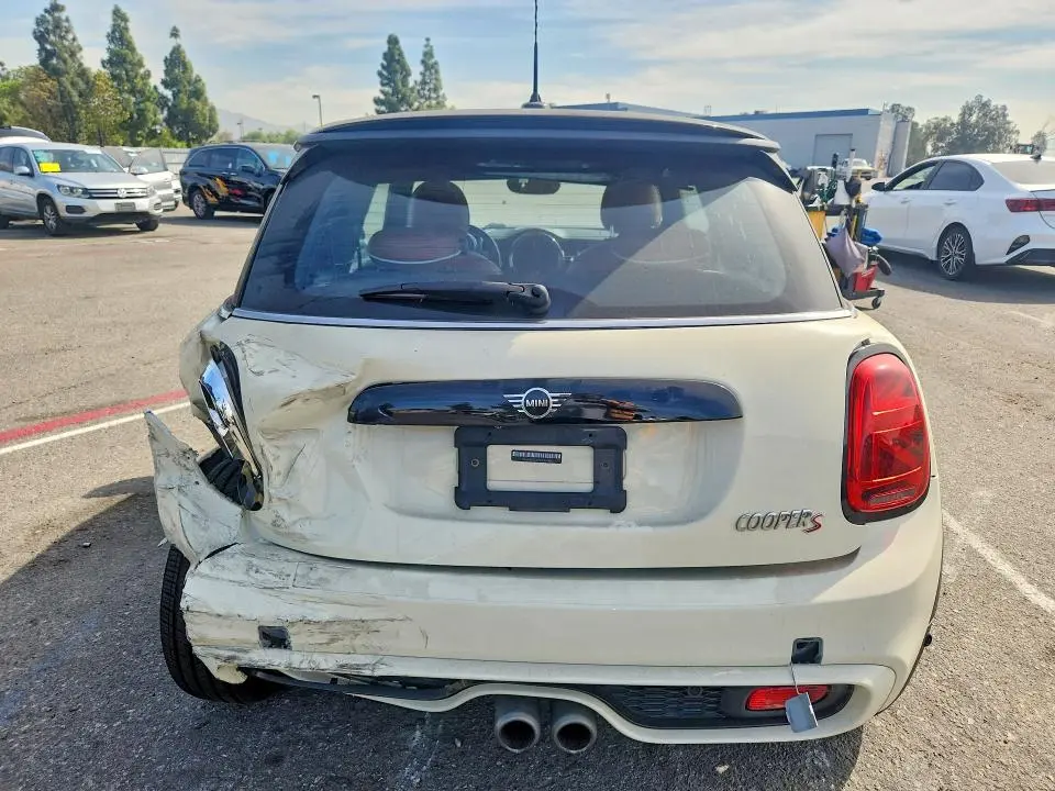 2019 MINI COOPER S  