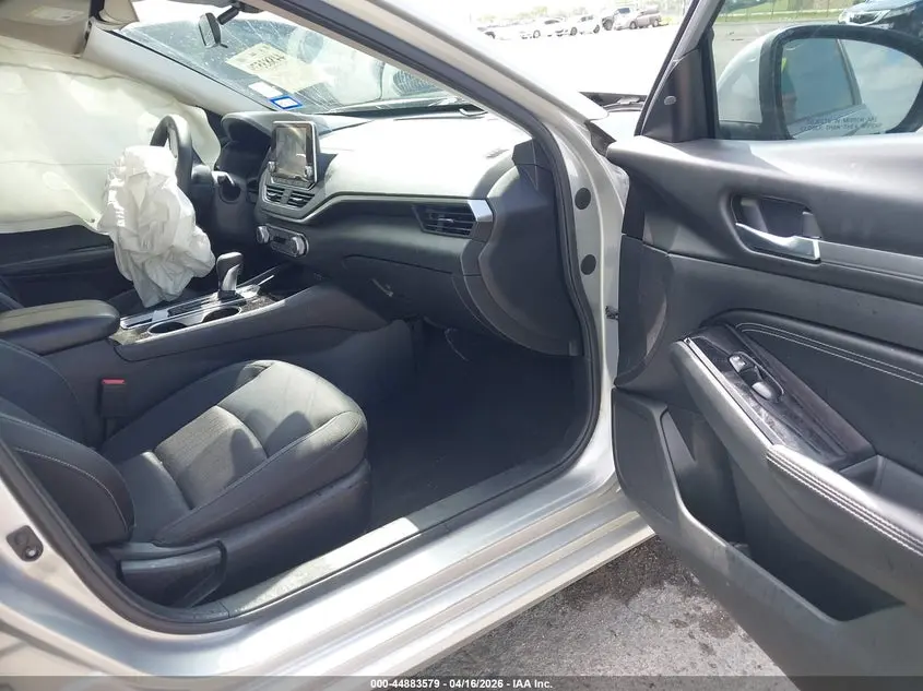 2021 NISSAN ALTIMA SV FWD