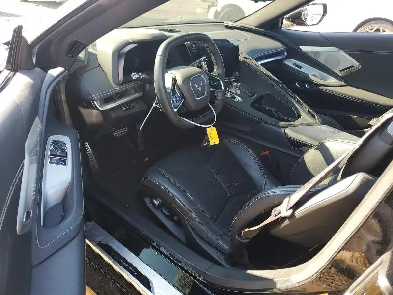 2024 CHEVROLET CORVETTE STINGRAY 2LT  