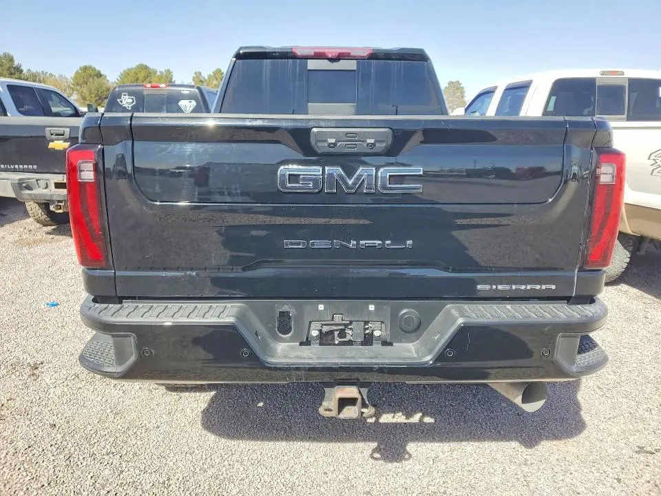 2024 GMC SIERRA K2500 DENALI  