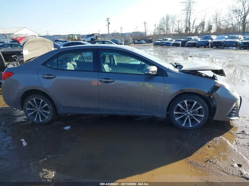 2018 TOYOTA COROLLA SE
