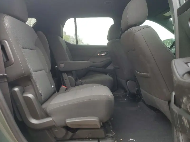2023 CHEVROLET TRAVERSE LT  