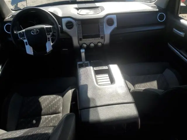 2018 TOYOTA TUNDRA CREWMAX SR5  
