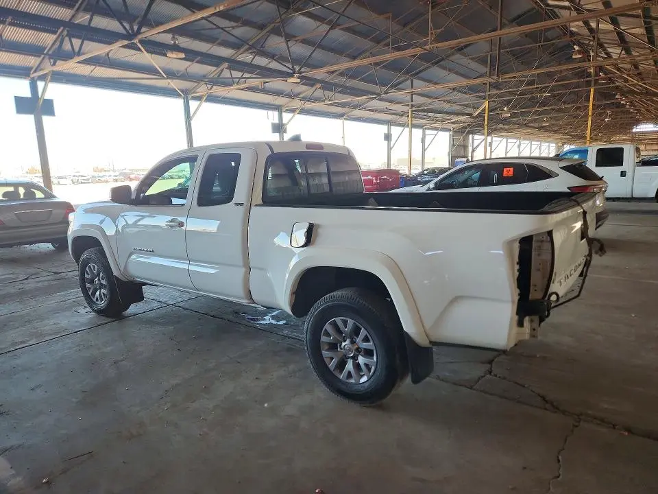 2019 TOYOTA TACOMA SR5 V6  