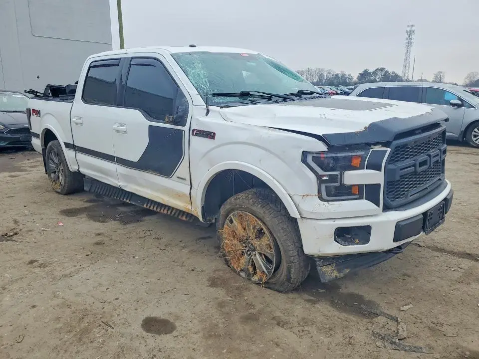 2017 FORD F150 SUPERCREW  
