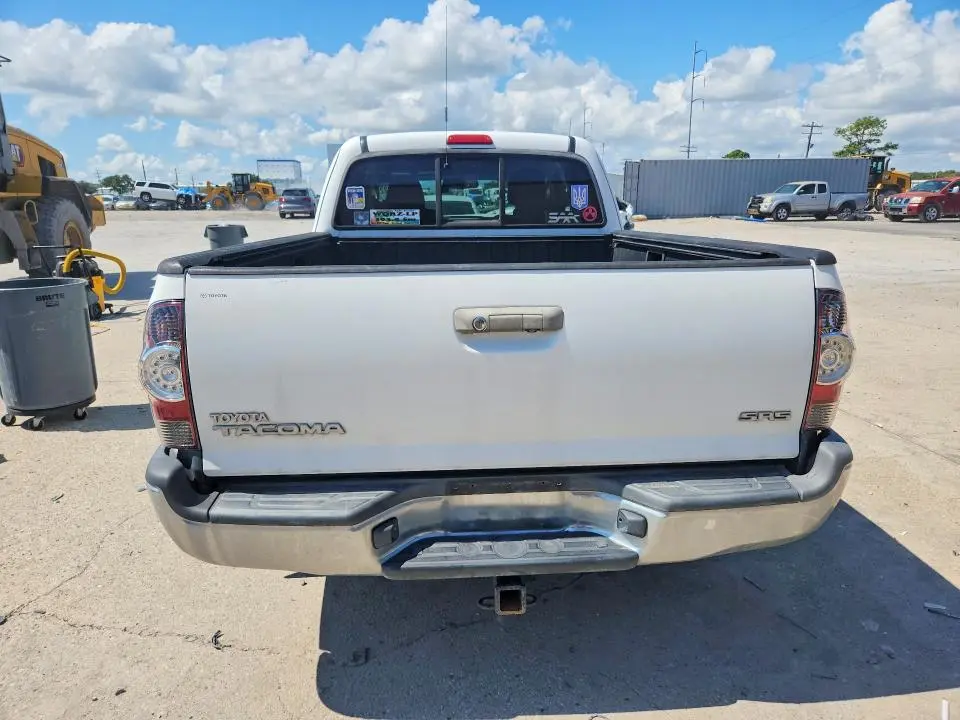 2011 TOYOTA TACOMA BASE  