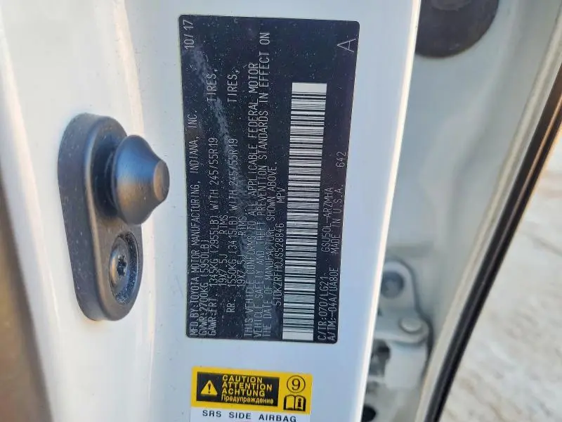 2018 TOYOTA HIGHLANDER SE  