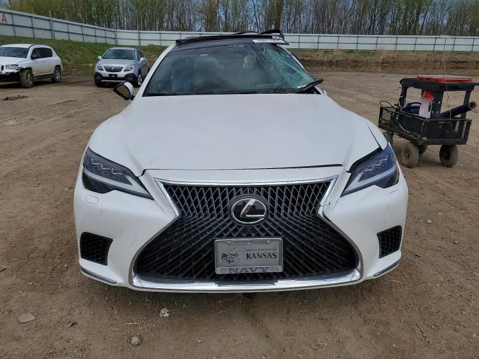 2022 LEXUS LS 500  