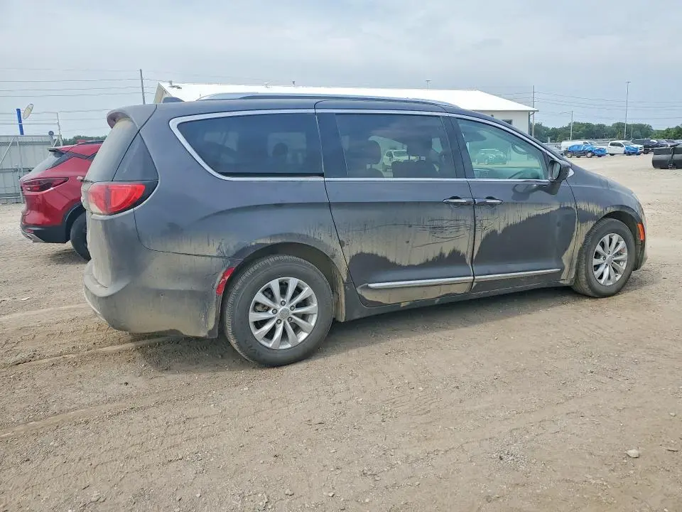 2018 CHRYSLER PACIFICA TOURING L PLUS  
