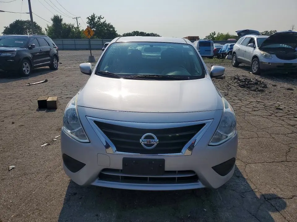 2016 NISSAN VERSA 1.6 SV  