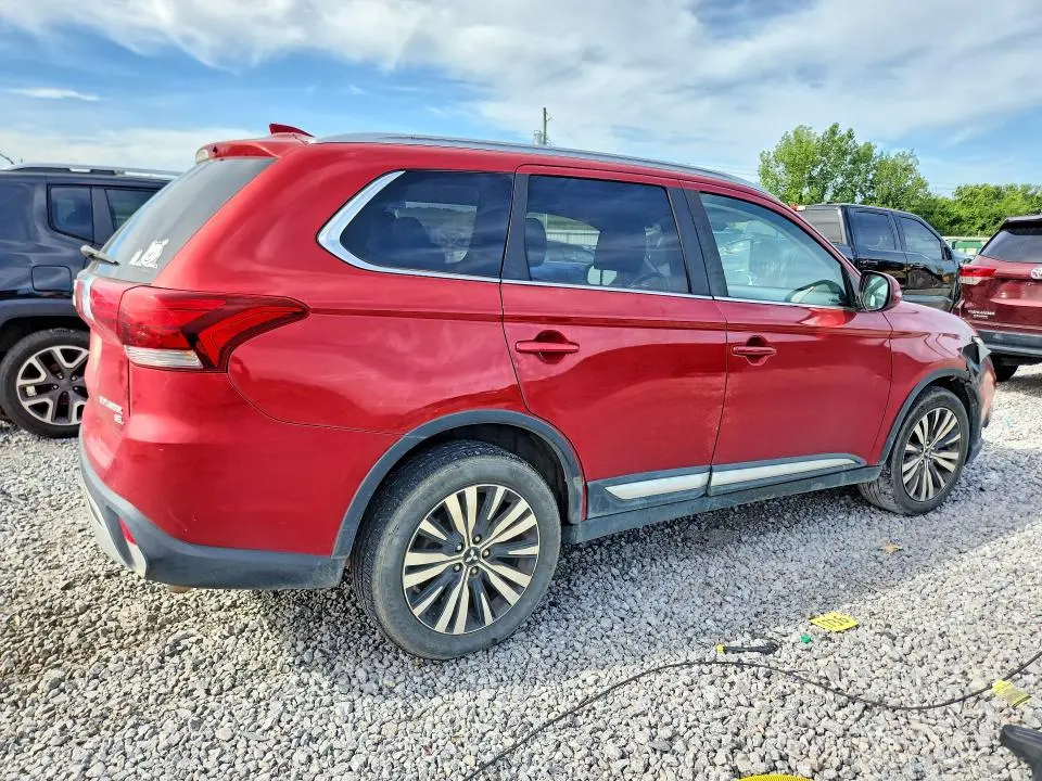 2019 MITSUBISHI OUTLANDER SE  