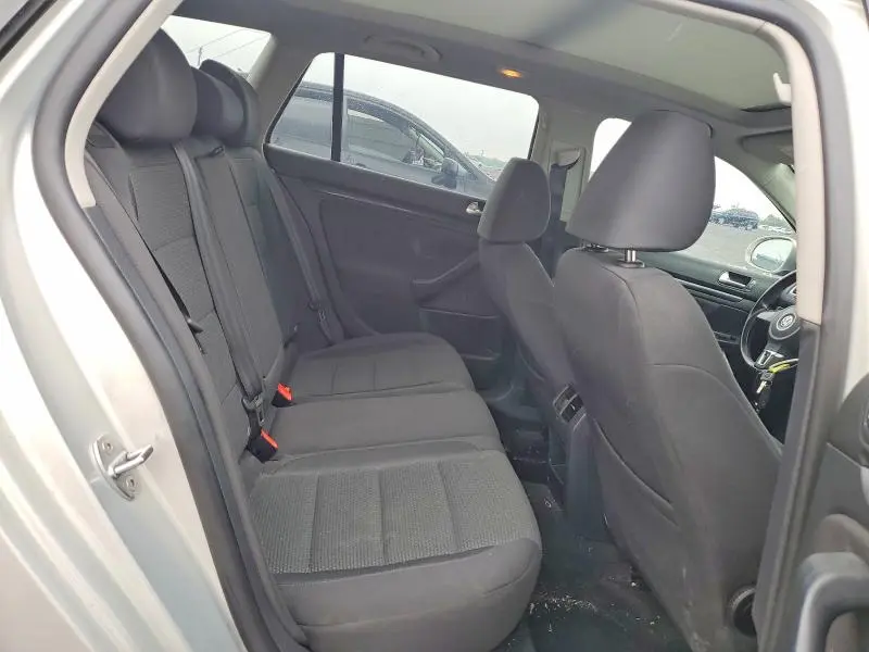 2011 VOLKSWAGEN JETTA S  