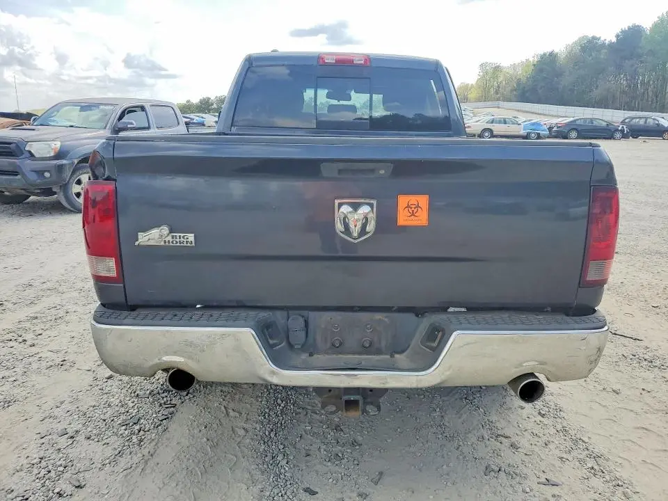 2014 RAM 1500 SLT  
