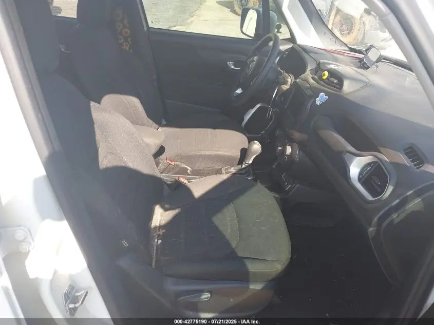 2020 JEEP RENEGADE LATITUDE FWD