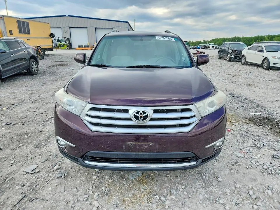 2011 TOYOTA HIGHLANDER BASE  