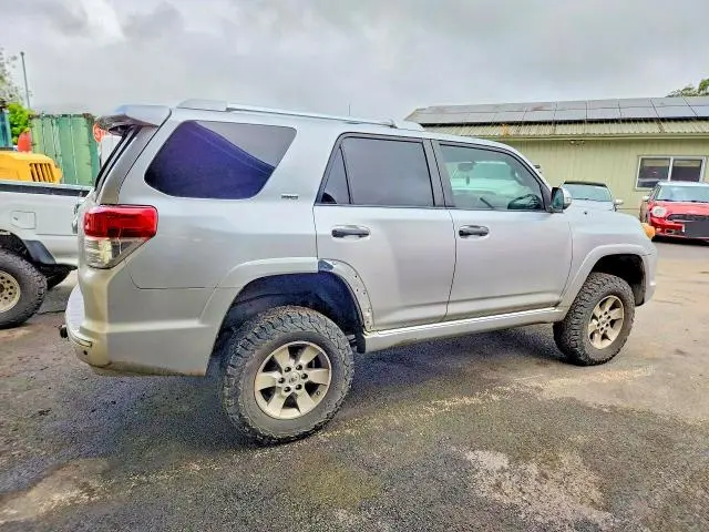 2011 TOYOTA 4RUNNER SR5  