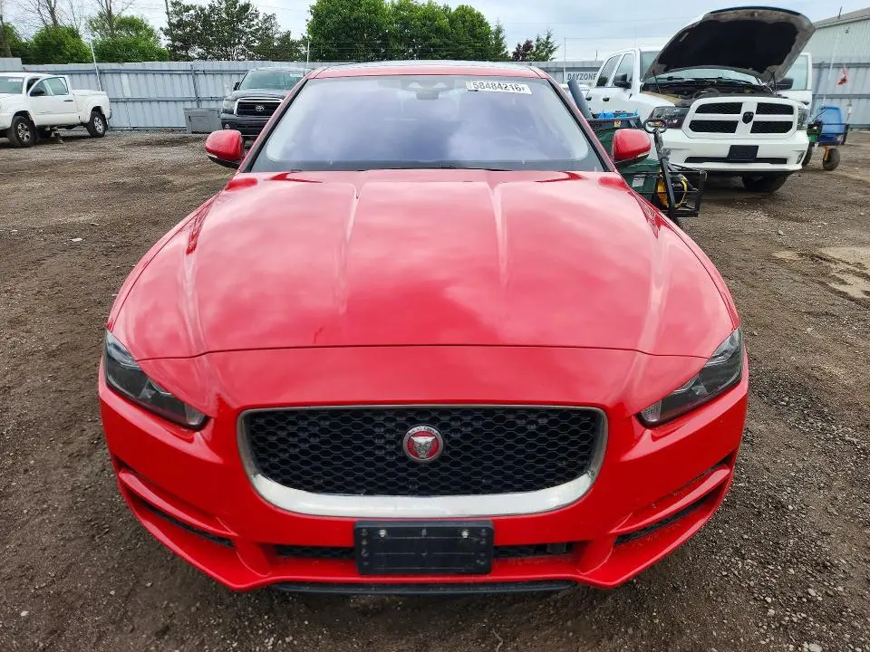 2018 JAGUAR XE PREMIUM  