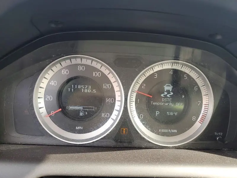 2011 VOLVO XC60 T6  