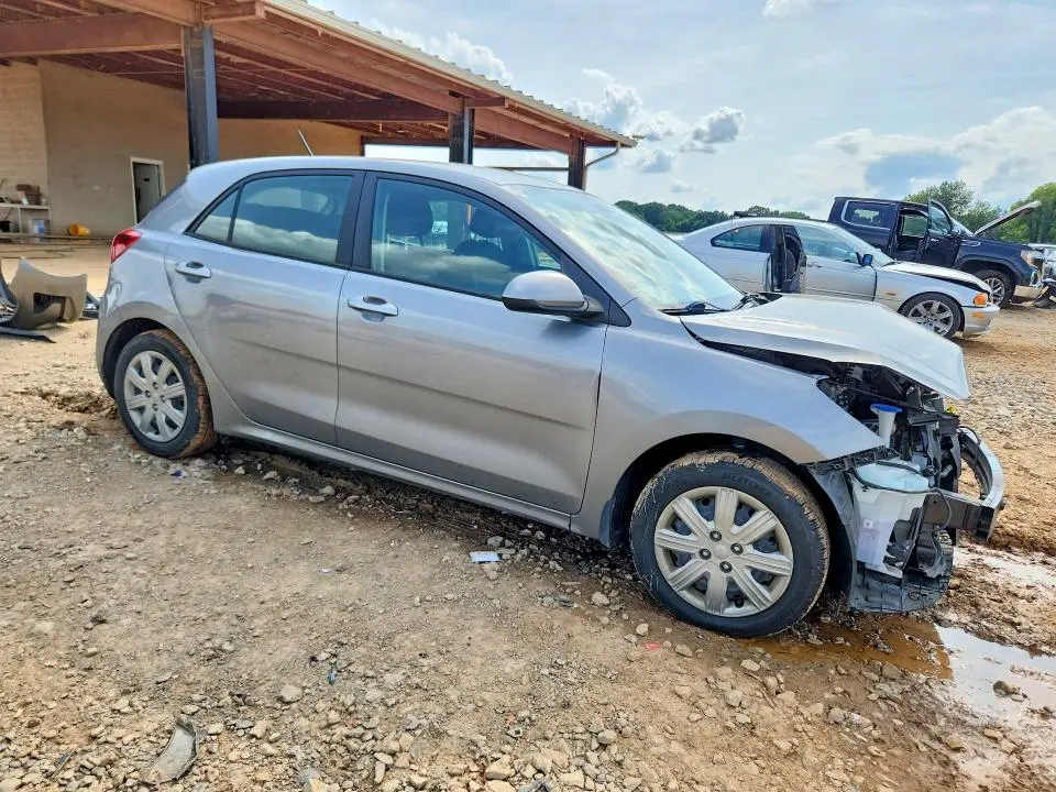 2022 KIA RIO S  