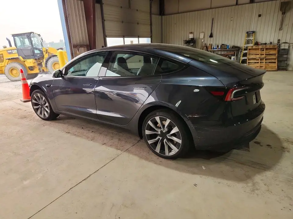 2024 TESLA MODEL 3   