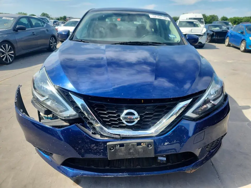 2019 NISSAN SENTRA SV  