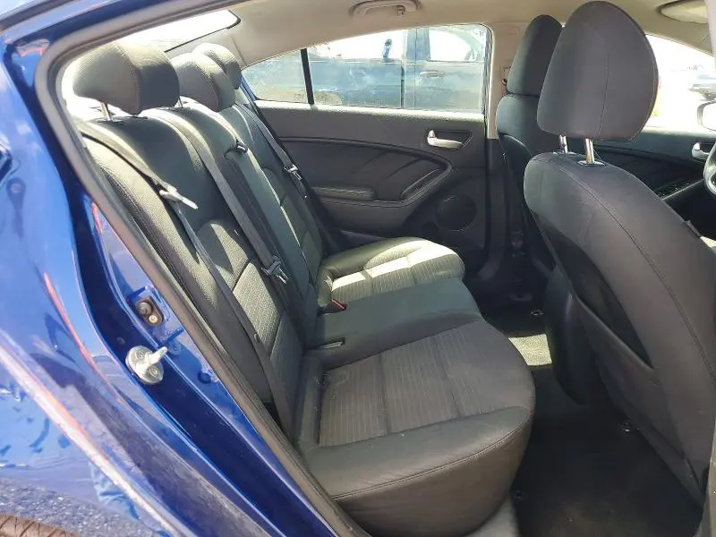 2018 KIA FORTE LX  