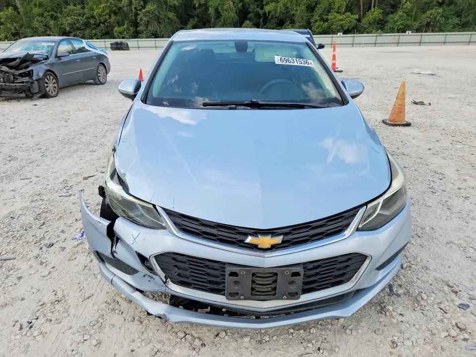 2017 CHEVROLET CRUZE LT  