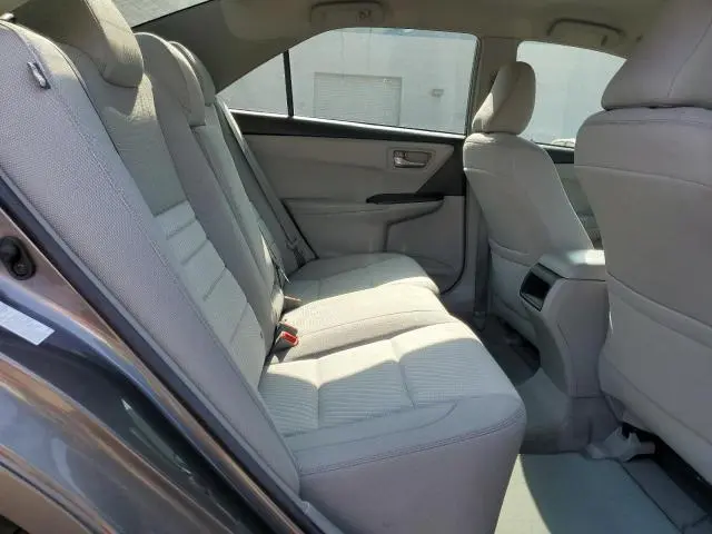 2016 TOYOTA CAMRY LE  