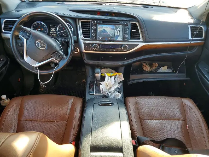 2017 TOYOTA HIGHLANDER LIMITED PLATINUM  