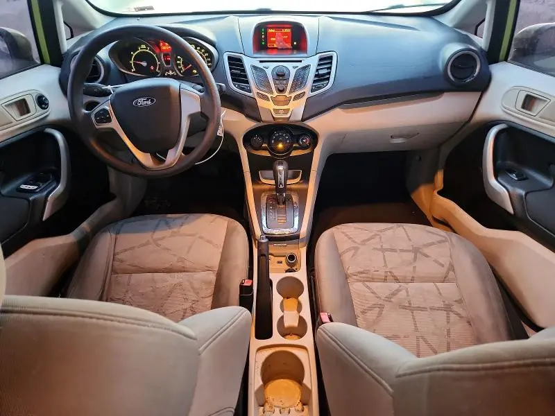 2011 FORD FIESTA SE  