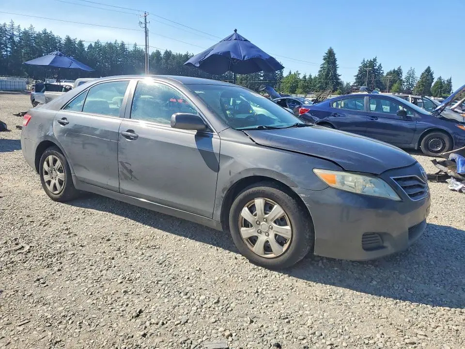 2011 TOYOTA CAMRY LE  