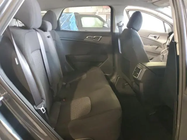 2025 KIA SPORTAGE LX