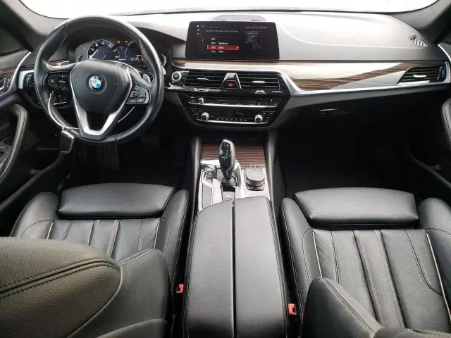 2018 BMW 530E   