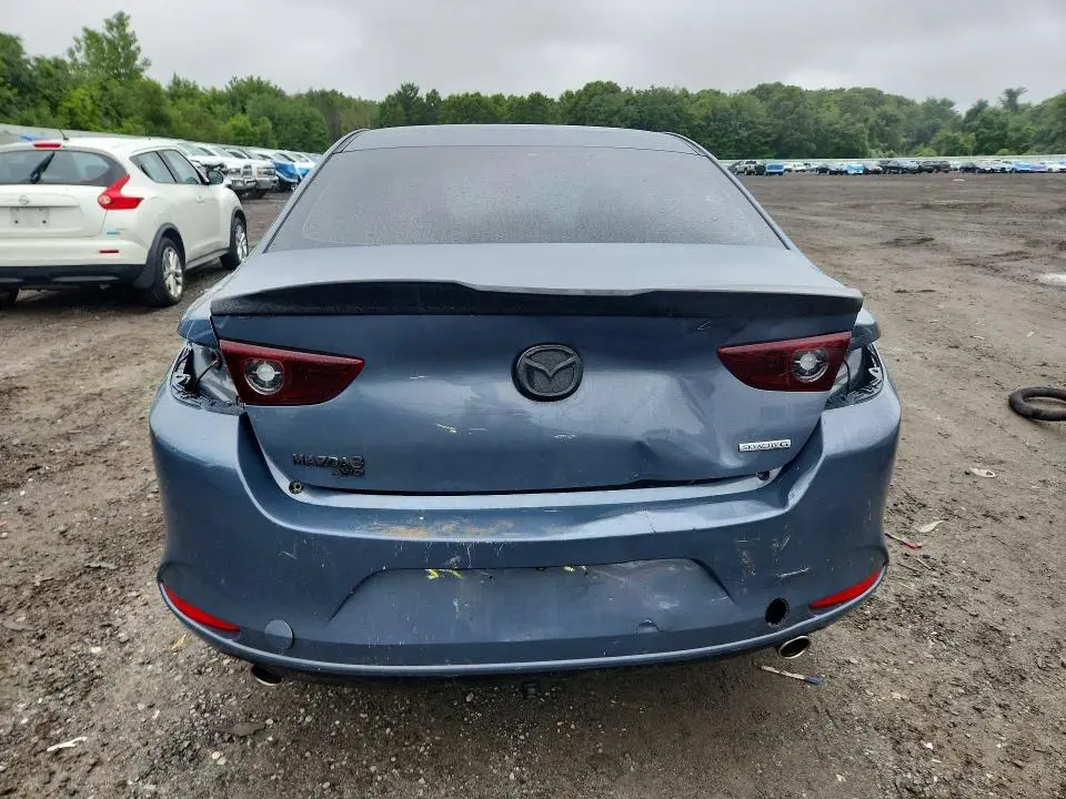 2023 MAZDA 3 PREFERRED  