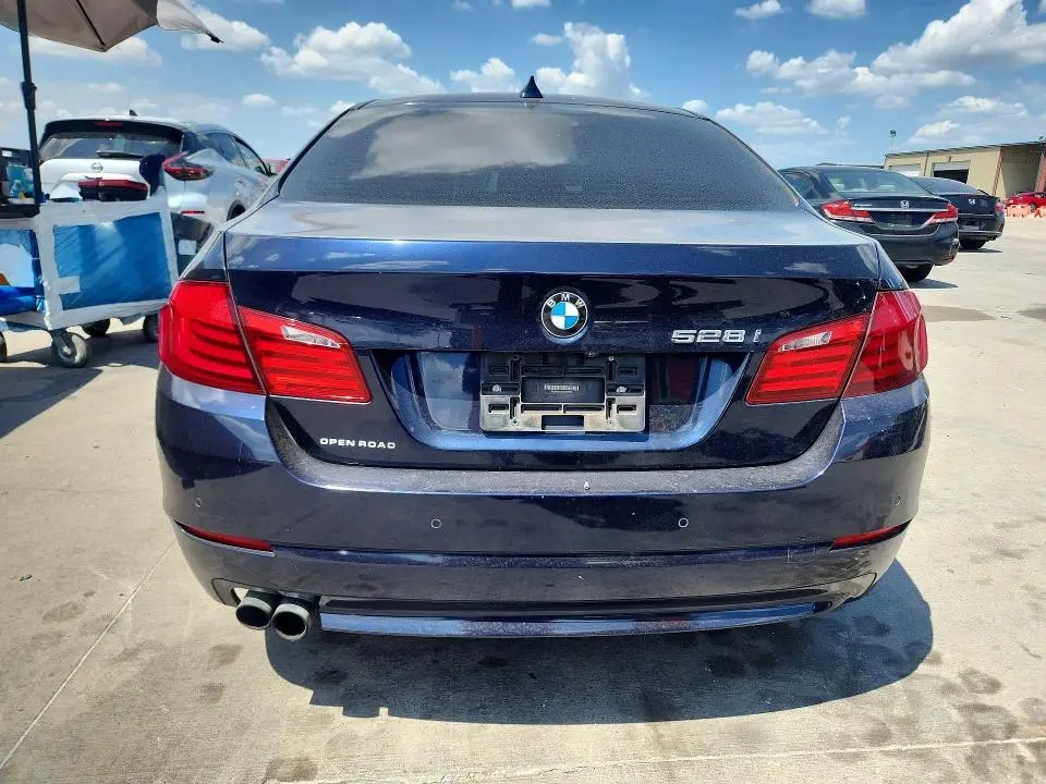2012 BMW 528 XI  