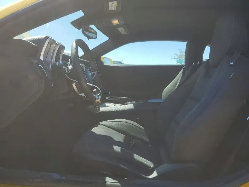 2011 CHEVROLET CAMARO LT  